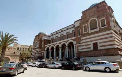 أستاذ اقتصاد بجامعة بنغازي لـ«صحيفة اليوم24»: استقالة محافظ المركزي تهدد استقرار الصرف وتضغط على الاستثمار