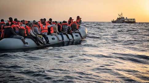 ليبيا تنقذ 116 مهاجرًا.. وتدفقات الهجرة تبقي السواحل تحت الضغط